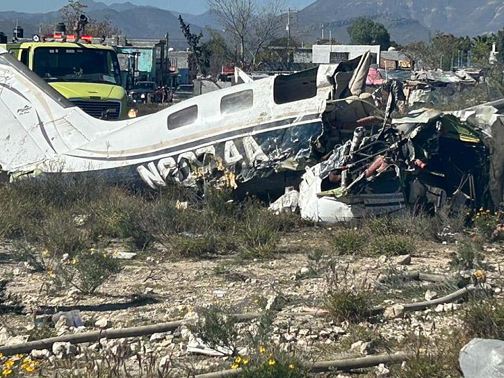 SE DESPLOMA AVIONETA EN RAMOS ARIZPE; HAY CUATRO MUERTOS 
