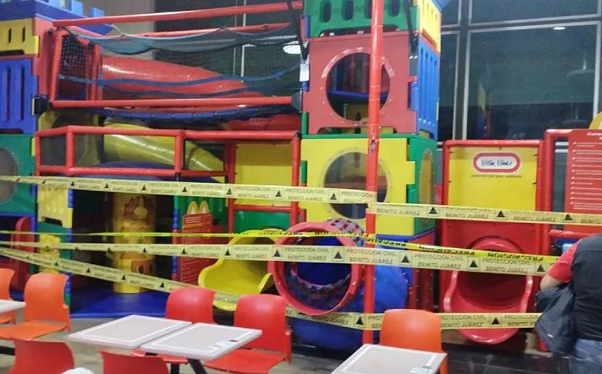 SE DESPLOMAN JUEGOS EN MCDONALDS; HAY UN NIÑO CON TRAUMATISMO