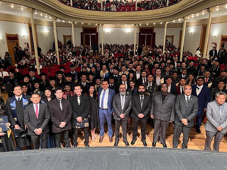 SE GRADÚAN 190 INGENIEROS DE LA UAZ