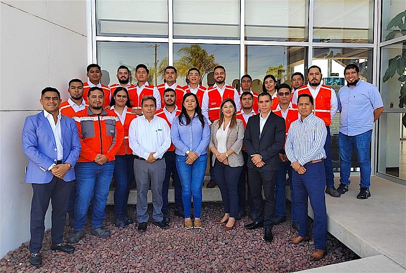SE GRADÚAN TRABAJADORES DE SANDVIK COMO TÉCNICOS JUNIOR