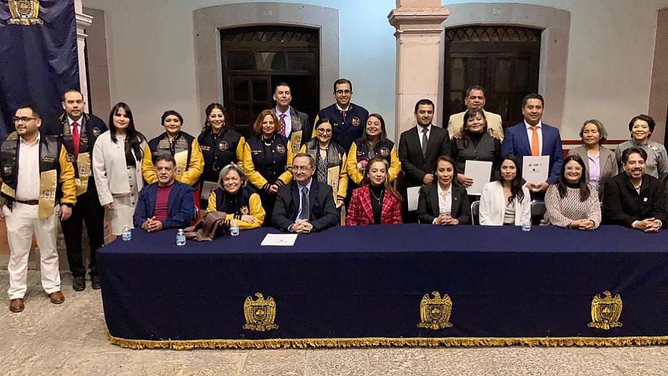 Se gradúa primera generación del doctorado en Estudios Contemporáneos 