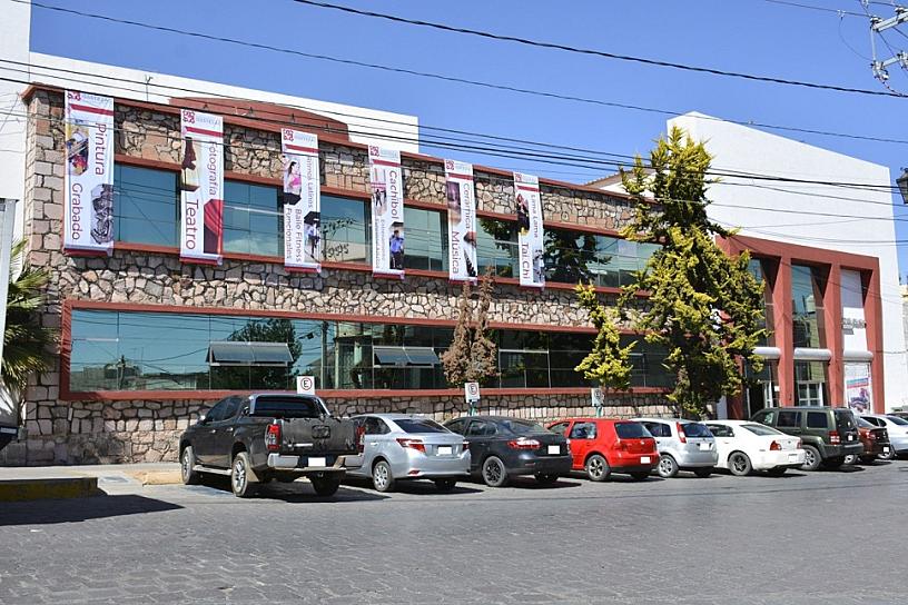 ABRE ISSSTEZAC NUEVO CENTRO DEPORTIVO Y CULTURAL 