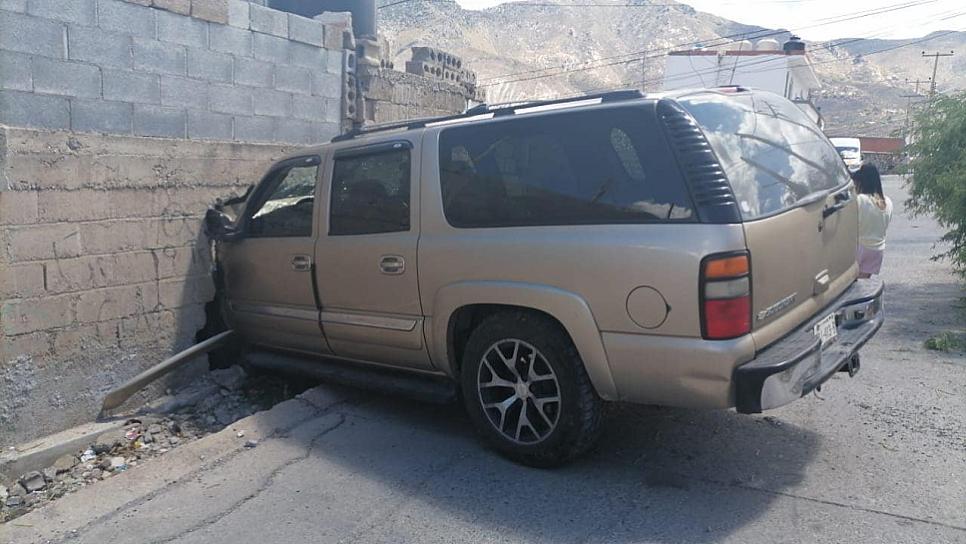 SE IMPACTA Y CASI SE&nbsp;METE HASTA LA COCINA