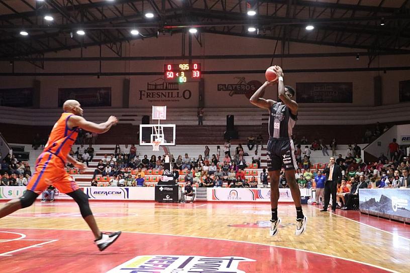 SE IMPONE PLATEROS DE FRESNILLO A CORRE BASKET 