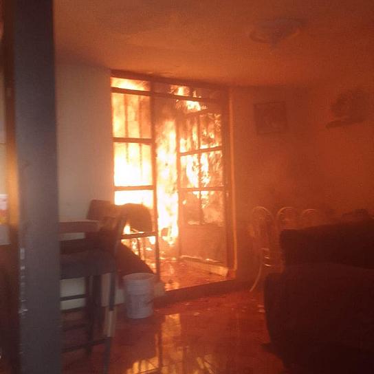 SE INCENDIA CASA EN LA CAPITAL DEL ESTADO