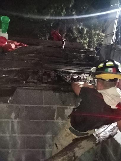 Se incendia casa por el uso de pirotecnia en Guadalupe