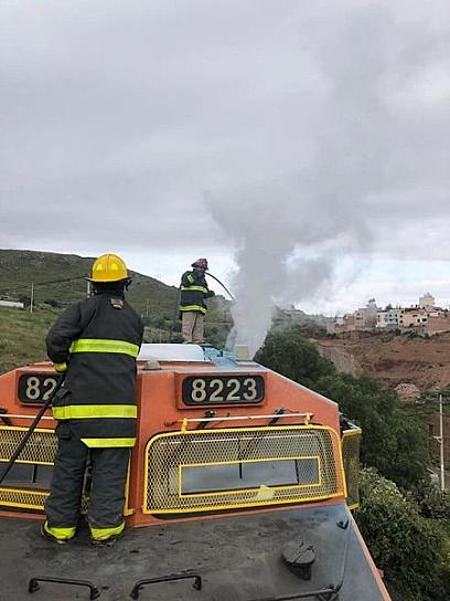 SE INCENDIA LOCOMOTORA EN LA "CURVA DE LA ARAÑA"