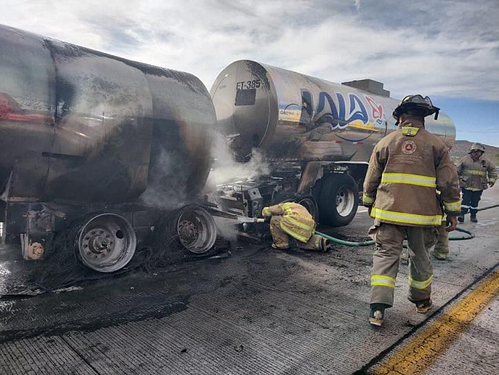 SE INCENDIA TRÁILER EN AUTOPISTA OSIRIS-CUAUHTÉMOC