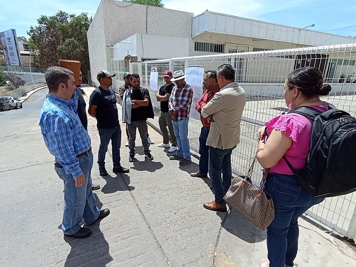 SE INCONFORMAN SUBDIRECTORES; BLOQUEAN OTRA VEZ LA SEDUZAC