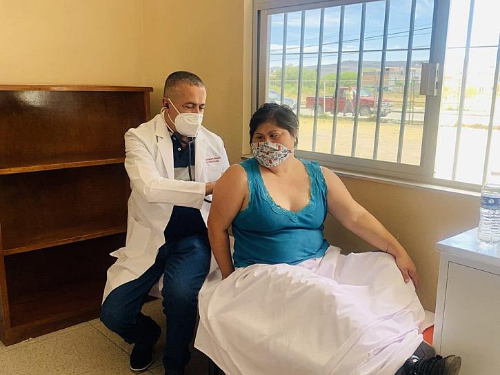 SE INTEGRA ALCALDE DE JEREZ COMO DOCTOR A BRIGADAS DIF JEREZ