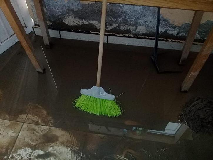 SE INUNDA BIBLIOTECA EN COMUNIDAD FRESNILLENSE 