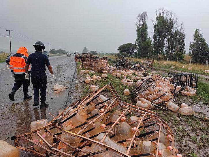 ¡SE LES CAYÓ EL AGUA!