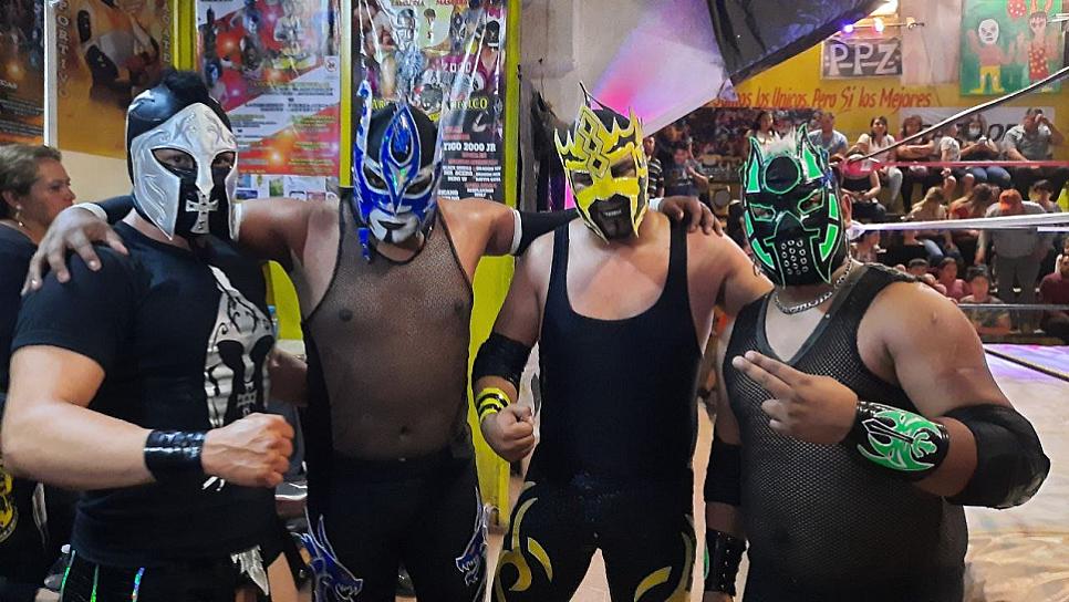 SE LUCE ‘LUCHAS PERRAS’ EN EL POLIDEPORTIVO ZACATECAS