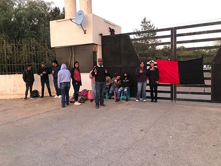 SE MANIFIESTAN ALUMNOS DE AGRONOMÍA POR FALTA DE DOENTES CON PERFIL ADECUADO