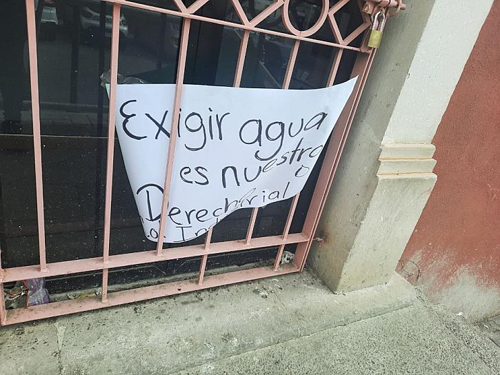 SE MANIFIESTAN HABITANTES DE LA COLONIA INDUSTRIAL EN FRESNILLO
