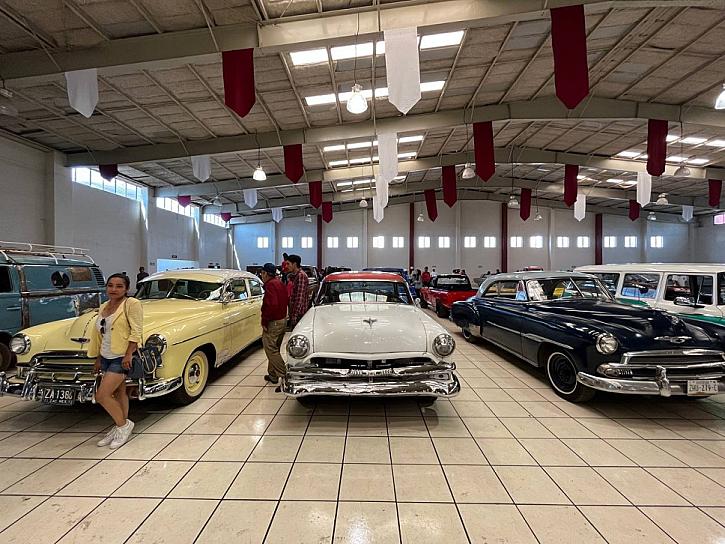 SENSACIONAL DESTAPE DE AUTOS ANTIGUOS EN FRESNILLO 
