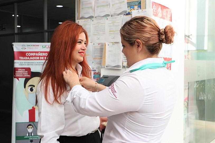 SENSIBILIZA SSZ A MUJERES EN EL TEMA DE CÁNCER 