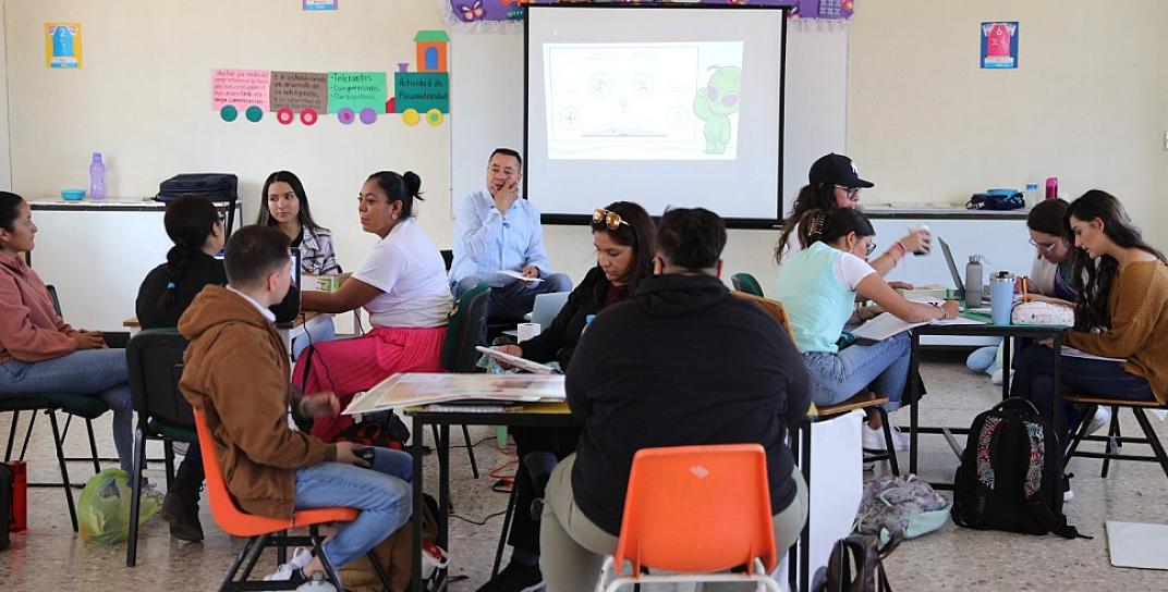SE PREPARAN MAESTROS PARA EL INICIO DE CLASES