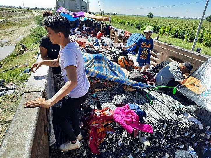 SE QUEDAN VARADOS MIGRANTES EN HIDALGO DE OJUELOS, FRESNILLO