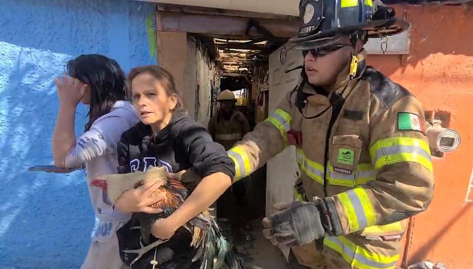 Se queman una carpintería en Guadalupe y un domicilio en Zacatecas casi en simultáneo 