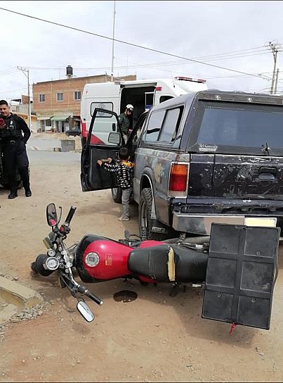 SE REGISTRA ACCIDENTRE ENTRE UNA CAMIONETA Y UNA MOTO EN EL ORITO