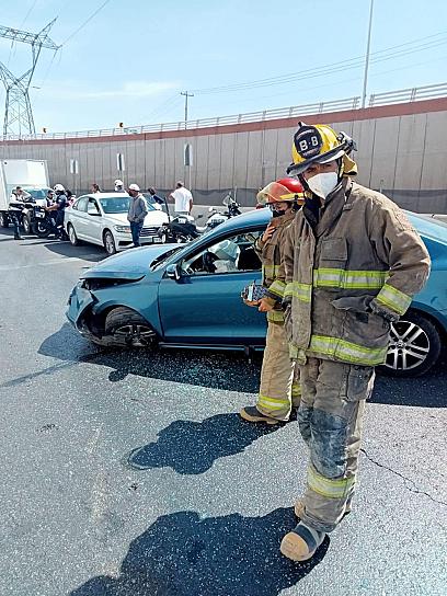SE REGISTRA CHOQUE ENTRE DOS VEHÍCULOS EN TRÁNSITO PESADO 
