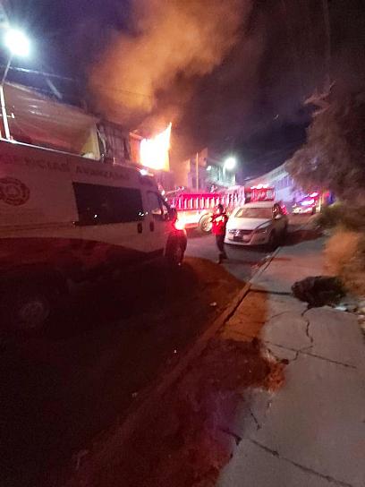 SE REGISTRA INCENDIO EN LA AVENIDA SAN MARCOS 