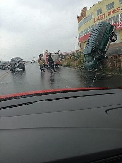 SE REGISTRAN VARIOS ACCIDENTES A CAUSA DE LA LLUVIA