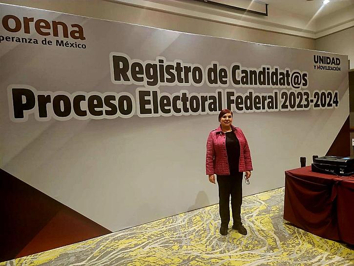 SE REGISTRA SOLEDAD LUÉVANO PARA EL SENADO 