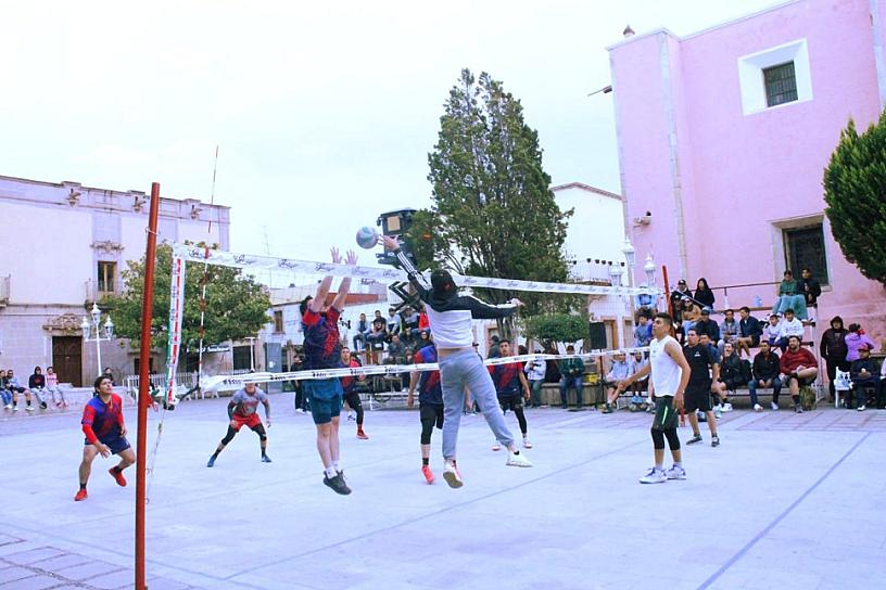 SE RELIZA TORNEO RÁPIDO DE VOLEIBOL EN EL CARNAVAL DE JEREZ 2024 