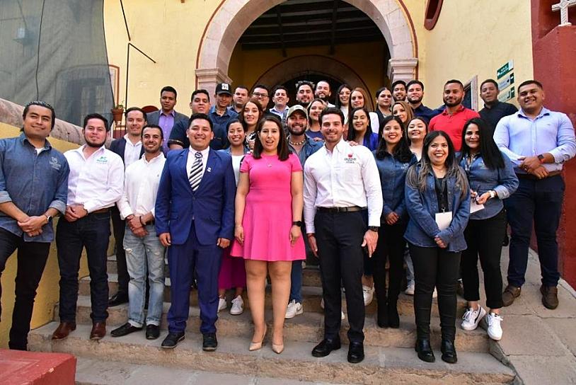 SE REÚNE GODEZAC CON DIRECTORES MUNICIPALES DE LA JUVENTUD