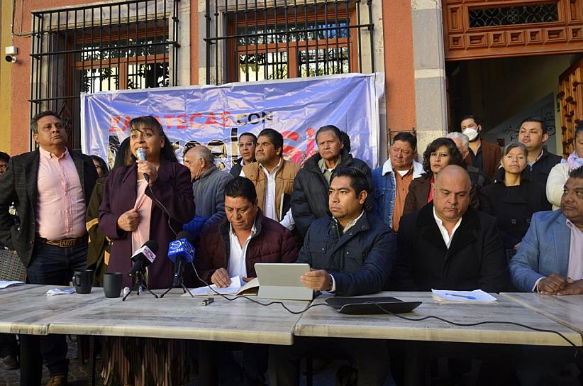 SE REÚNEN COLECTIVOS EN APOYO A MARCELO EBRARD