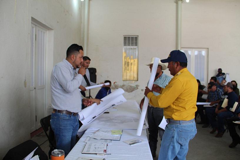 SE REÚNEN DELEGADOS Y CONCEJALES CON AUTORIDADES MUNICIPALES 