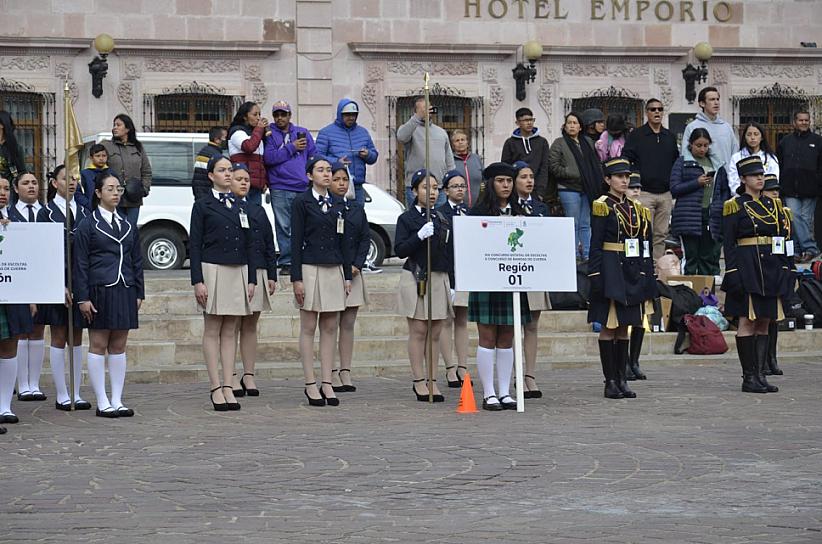 SE REÚNEN PLANTELES DEL COBAEZ EN CONCURSO DE ESCOLTAS Y BANDAS DE GUERRA&nbsp;