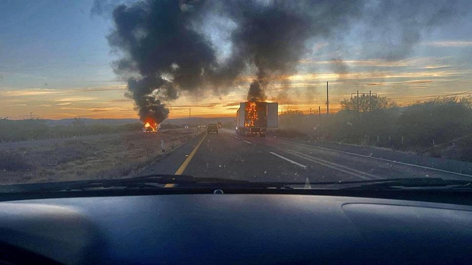 SE REPORTAN VEHÍCULOS INCENDIADOS EN PÁNFILO NATERA Y TRANCOSO