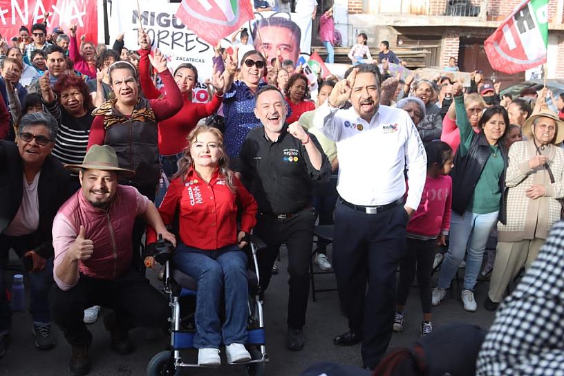 SE RÉUNEN CON SIMPATIZANTES DE LA CAPITAL CANDIDATOS DE LA COALICIÓN PRI-PAN-PRD