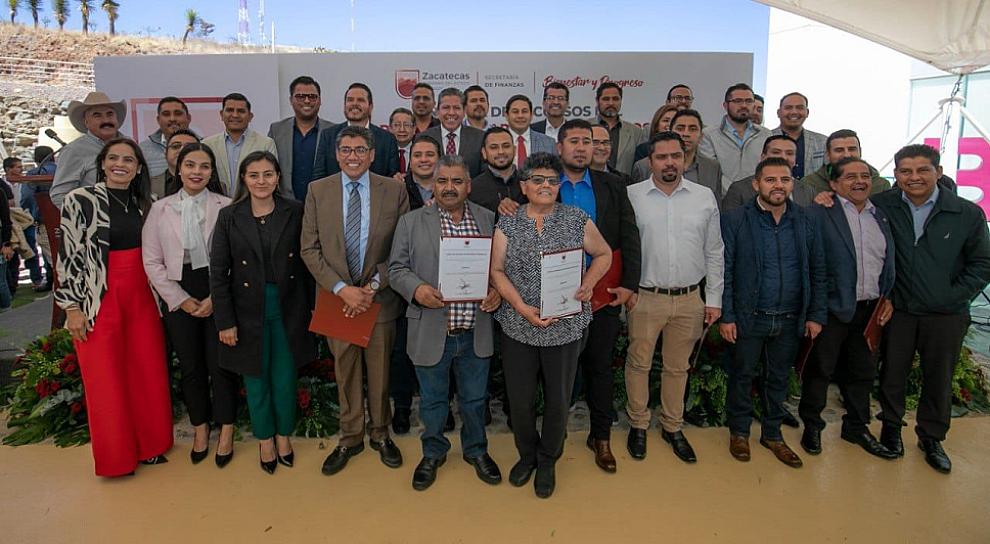 ACCEDE RÍO GRANDE A 5MDP POR REGULARIZACIÓN DE VEHÍCULOS; SE INVERTIRÁN EN VIALIDADES 