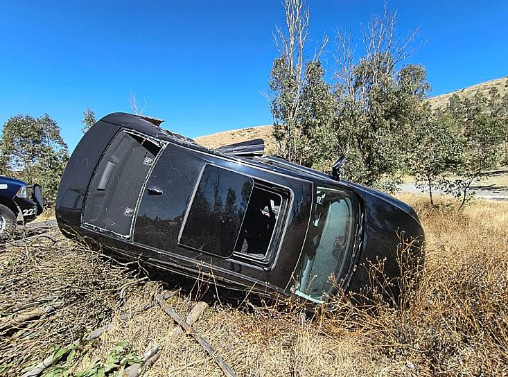 Vuelca conductor a 75 metros del crucero a la Bufa 
