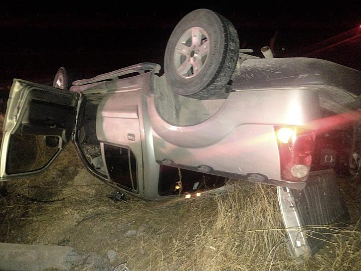 SE VUELCAN ZACATECANOS EN CARRETERA A DURANGO 