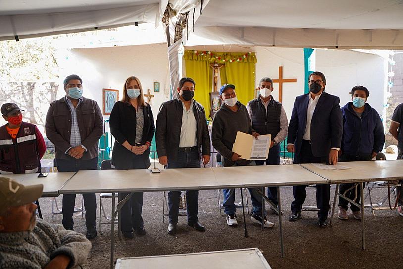 SIGNAN CONVENIO PARA NO PRIVATIZAR SERVICIO DE RECOLECCIÓN DE BASURA