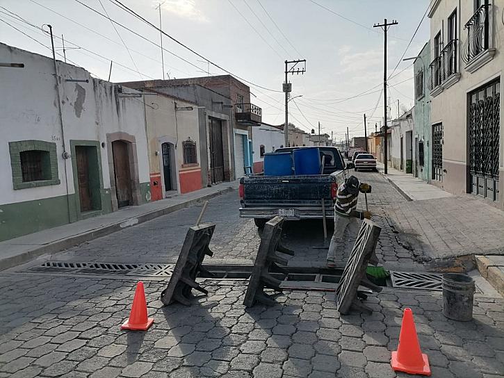  REALIZA SIMAPAJ TRABAJOS DE DESAZOLVE EN JEREZ