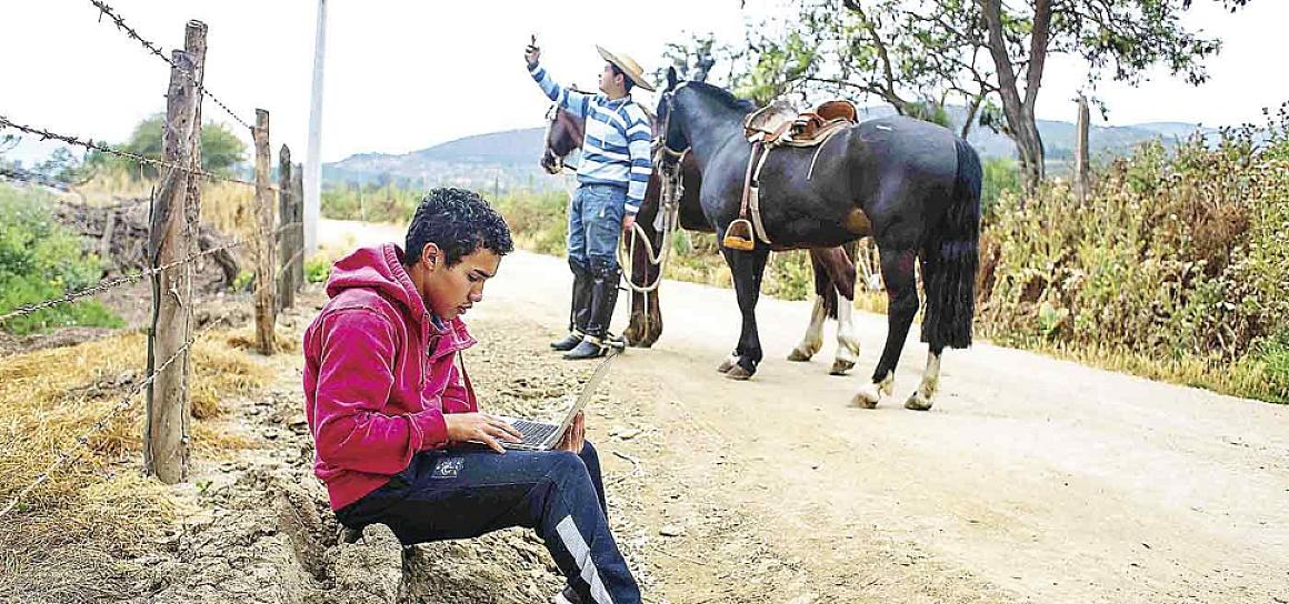 SIN INTERNET, 329 MIL ZACATECANOS