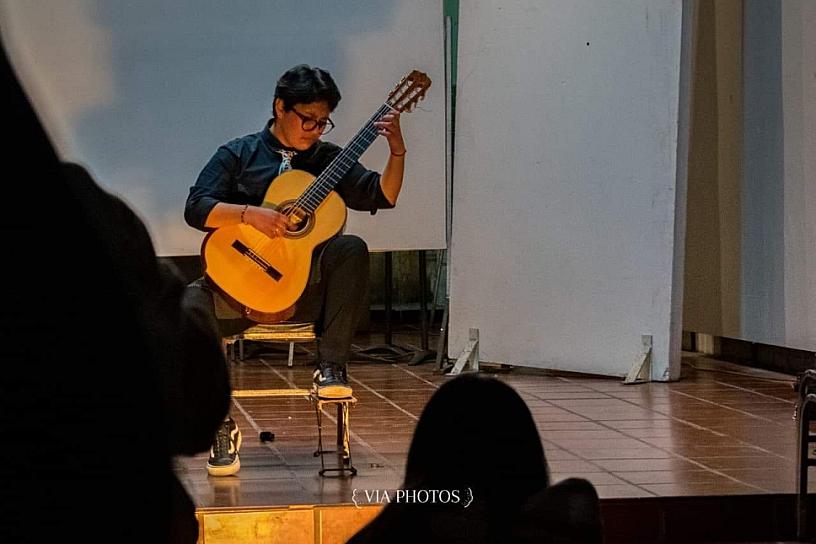 SOBRESALE ALUMNA DE LA UAZ EN EL FESTIVAL INTERNACIONAL DE GUITARRA