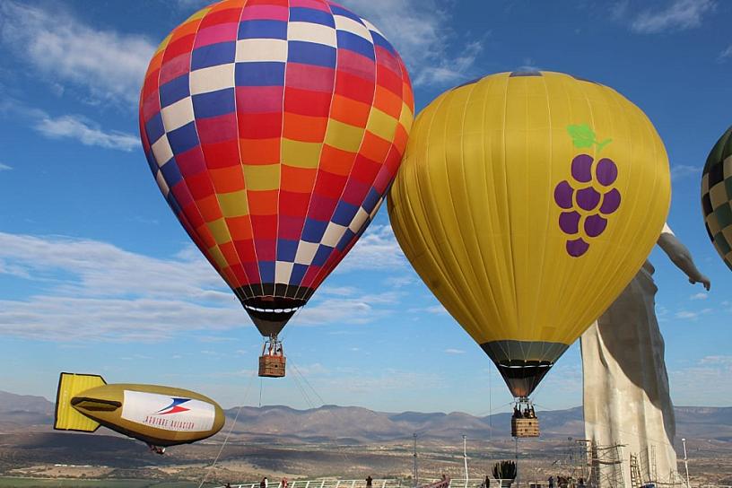 SORPRENDE ESPECTÁCULO DEL FESTIVAL DEL GLOBO