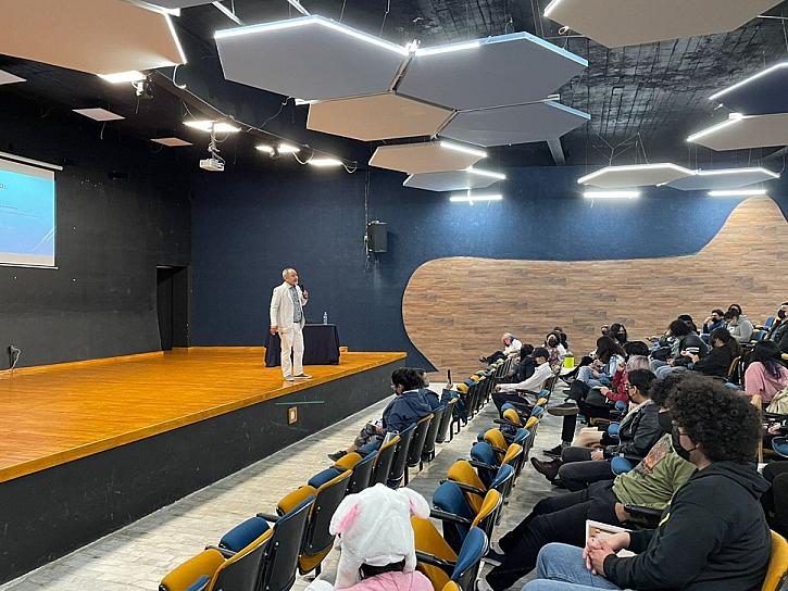 REALIZAN LA CONFERENCIA “MÉTODO CANÓNICO” POR  ANIVERSARIO DE LA LICENCIATURA EN ARTES