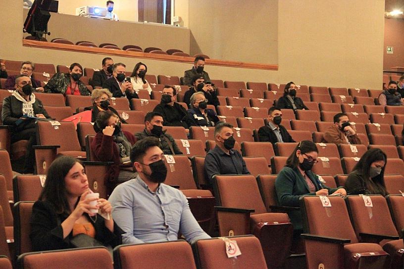 CAPACITAN A MUNICIPIOS PARA CONFORMAR PROYECTOS CULTURALES