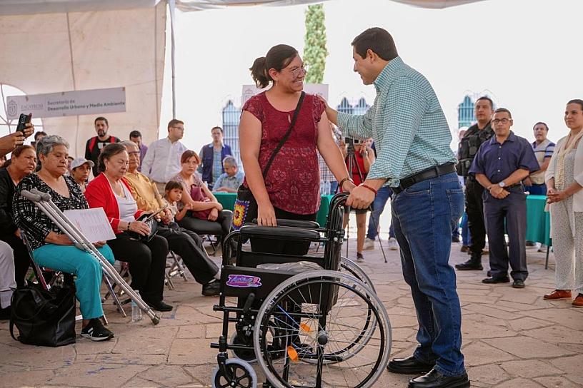 ACERCA JORGE MIRANDA SERVICIOS A LOS CAPITALINOS