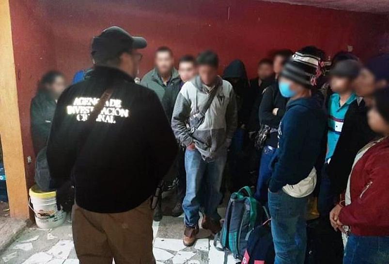 SUJETO ESCONDÍA A 34 MIGRANTES DE UN DOMICILIO EN FRESNILLO 