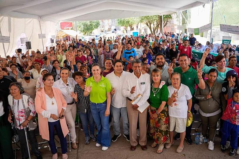 ACERCAN SERVICIOS A LOS HABITANTES DEL BARRIO LA PINTA