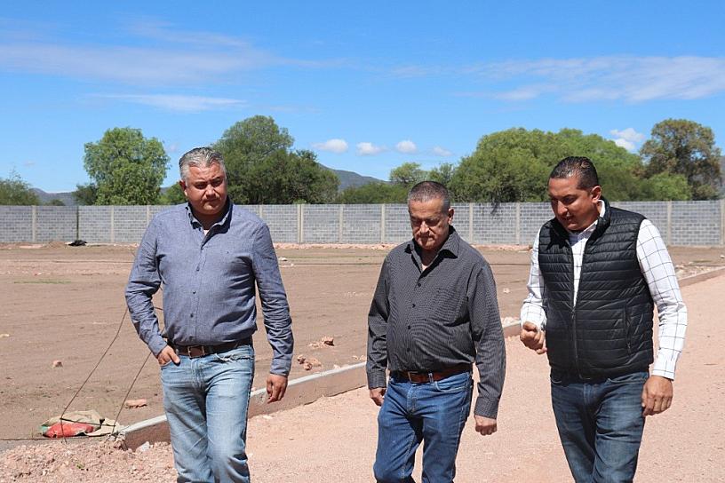 SUPERVISA ALCALDE AVANCE DE OBRA EN NUEVO PANTEÓN 